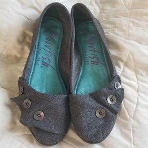 Blowfish cloth flats
